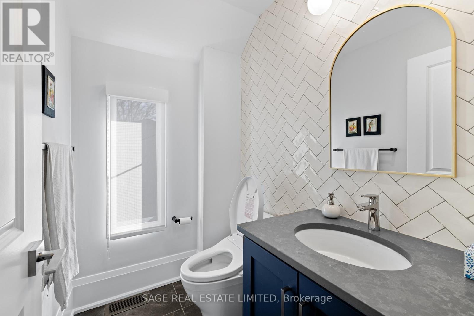 4 - 225 Carlton Street, Toronto, Ontario  M5A 2L2 - Photo 19 - C12012513