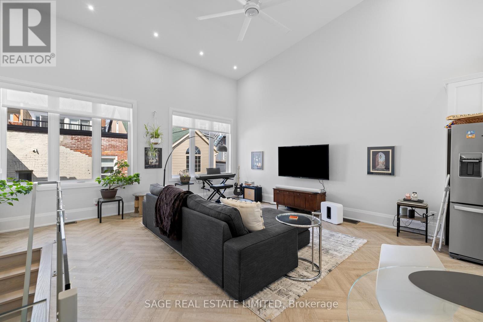 4 - 225 Carlton Street, Toronto, Ontario  M5A 2L2 - Photo 4 - C12012513
