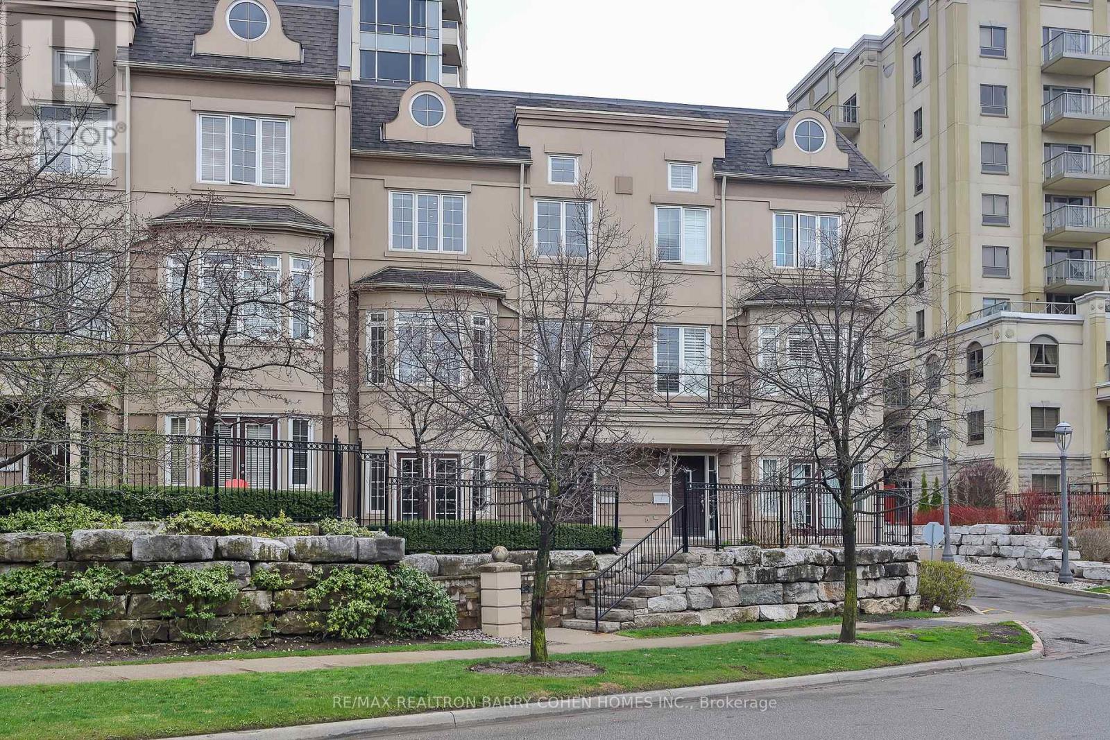 TH 10 - 8 REAN DRIVE, Toronto, Ontario