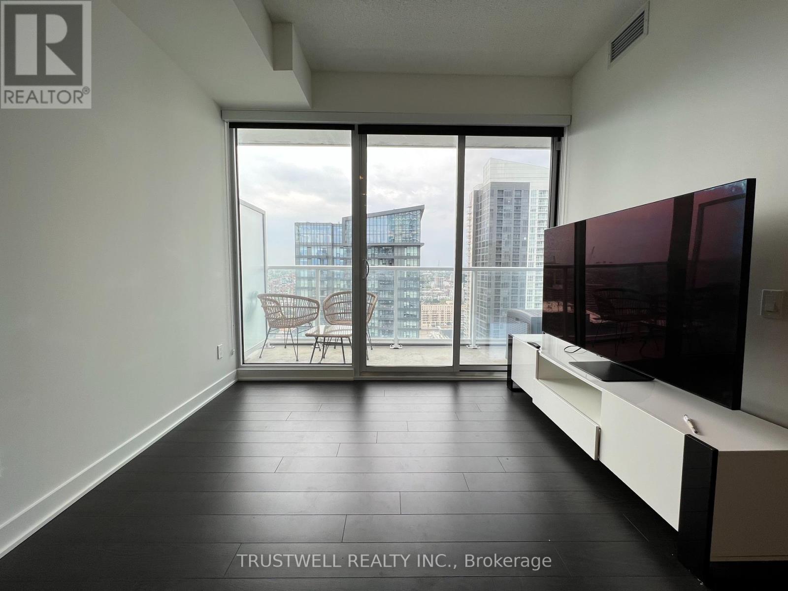 3309 - 17 Bathurst Street, Toronto, Ontario  M6A 2E1 - Photo 3 - C12012555