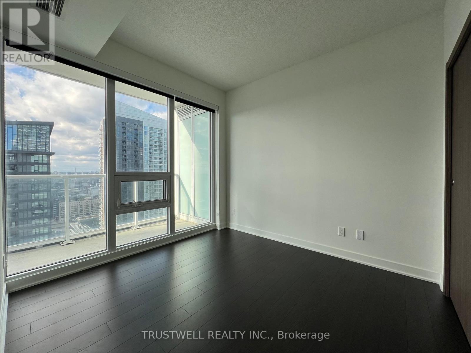 3309 - 17 Bathurst Street, Toronto, Ontario  M6A 2E1 - Photo 4 - C12012555