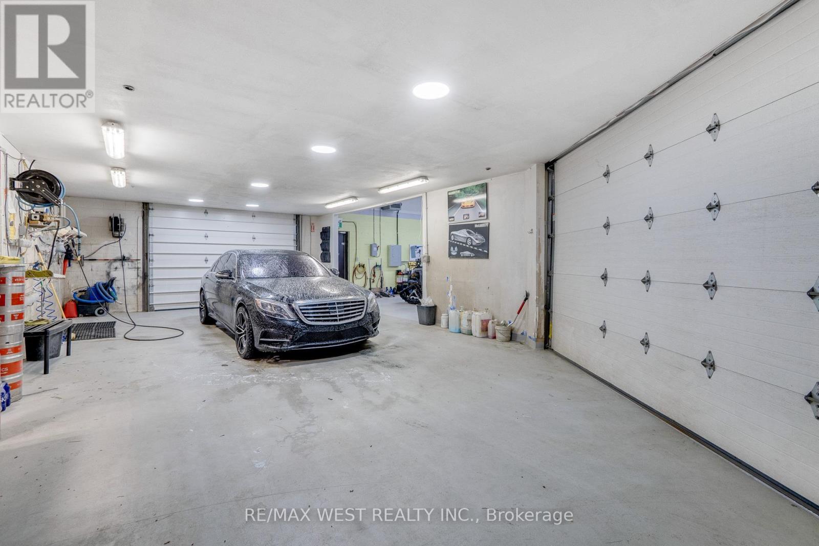390 Bradwick Drive, Vaughan, Ontario  L4K 2W4 - Photo 10 - N12012603