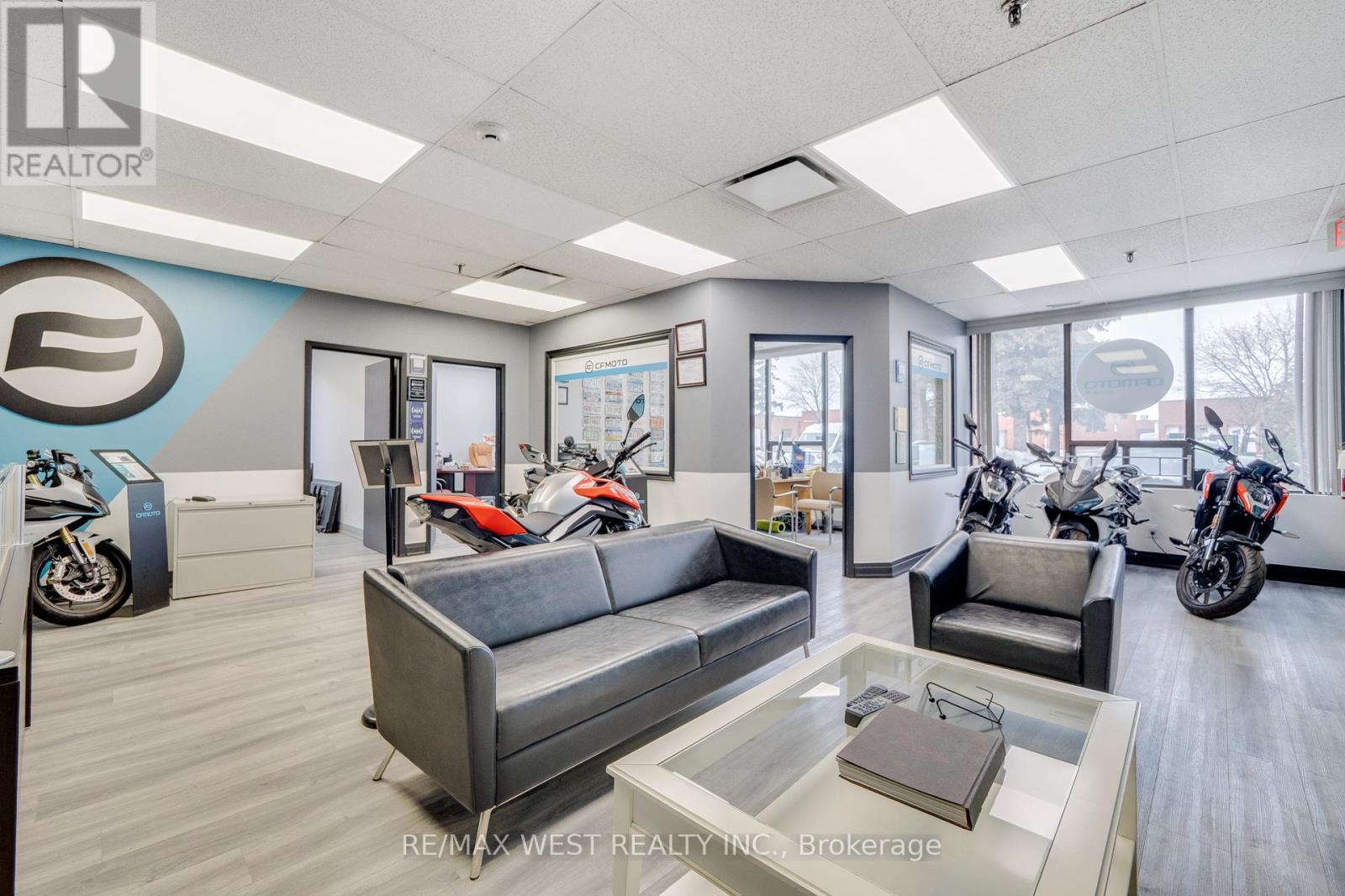 390 Bradwick Drive, Vaughan, Ontario  L4K 2W4 - Photo 17 - N12012603