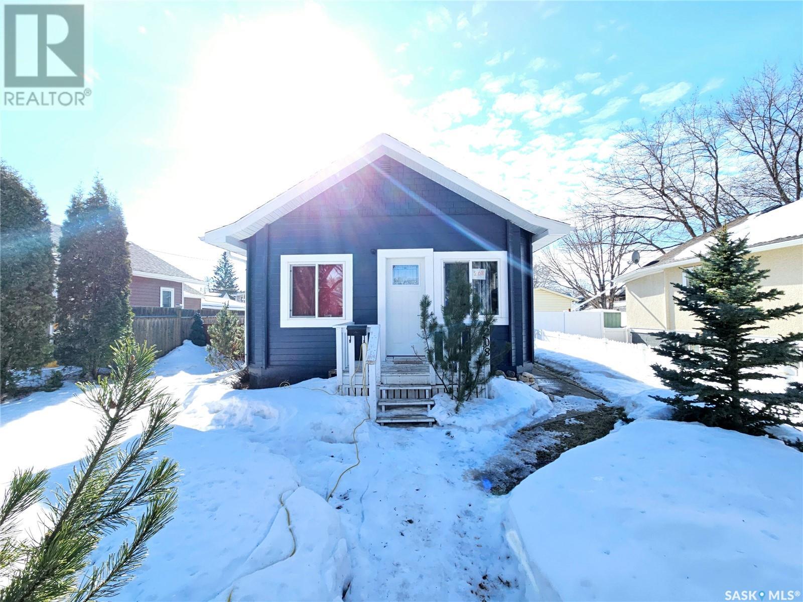 Property at 208 Elm STREET image 3