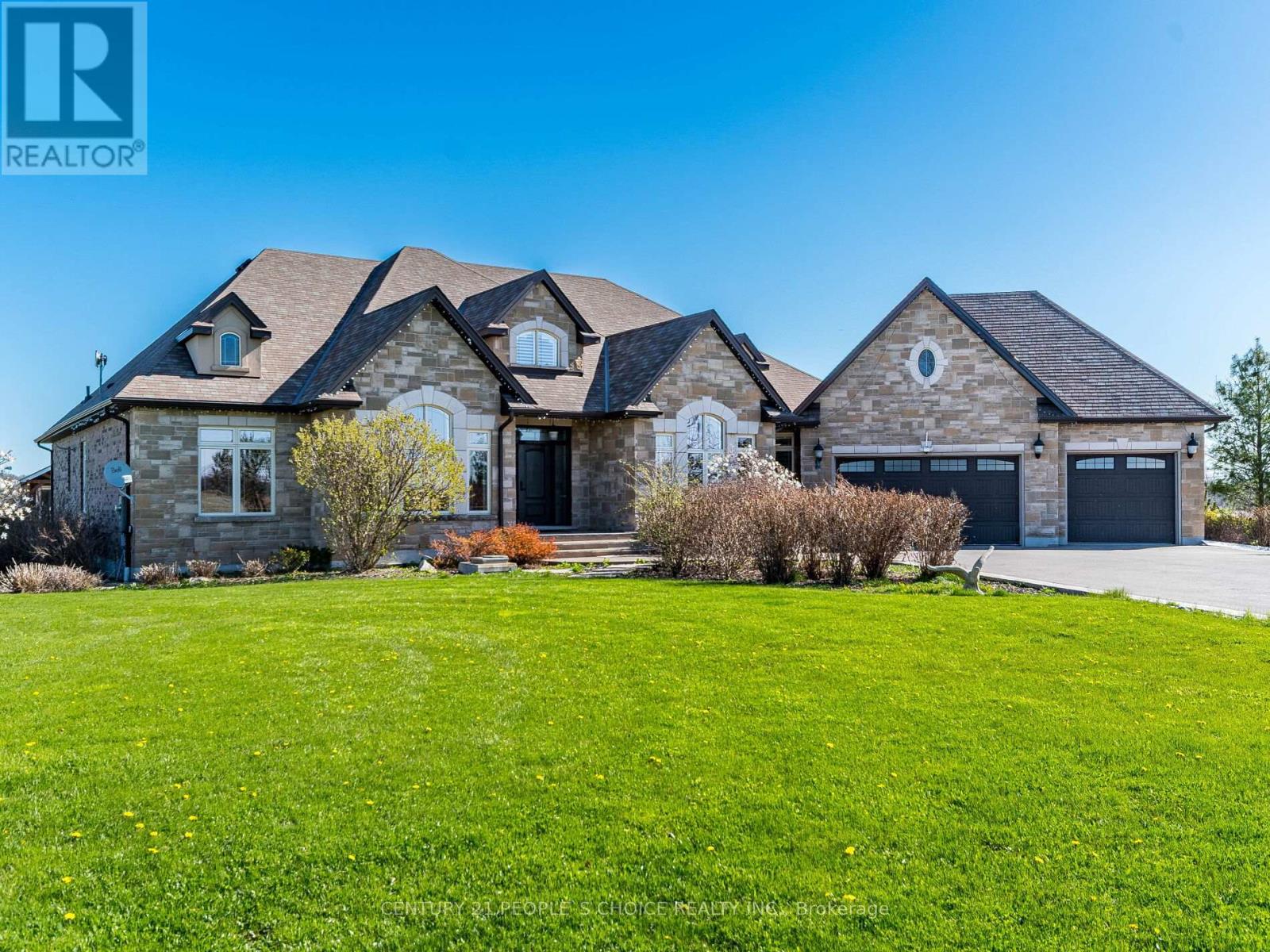 191 Kemp Road E, Grimsby, Ontario  L3M 4E7 - Photo 2 - X12012540