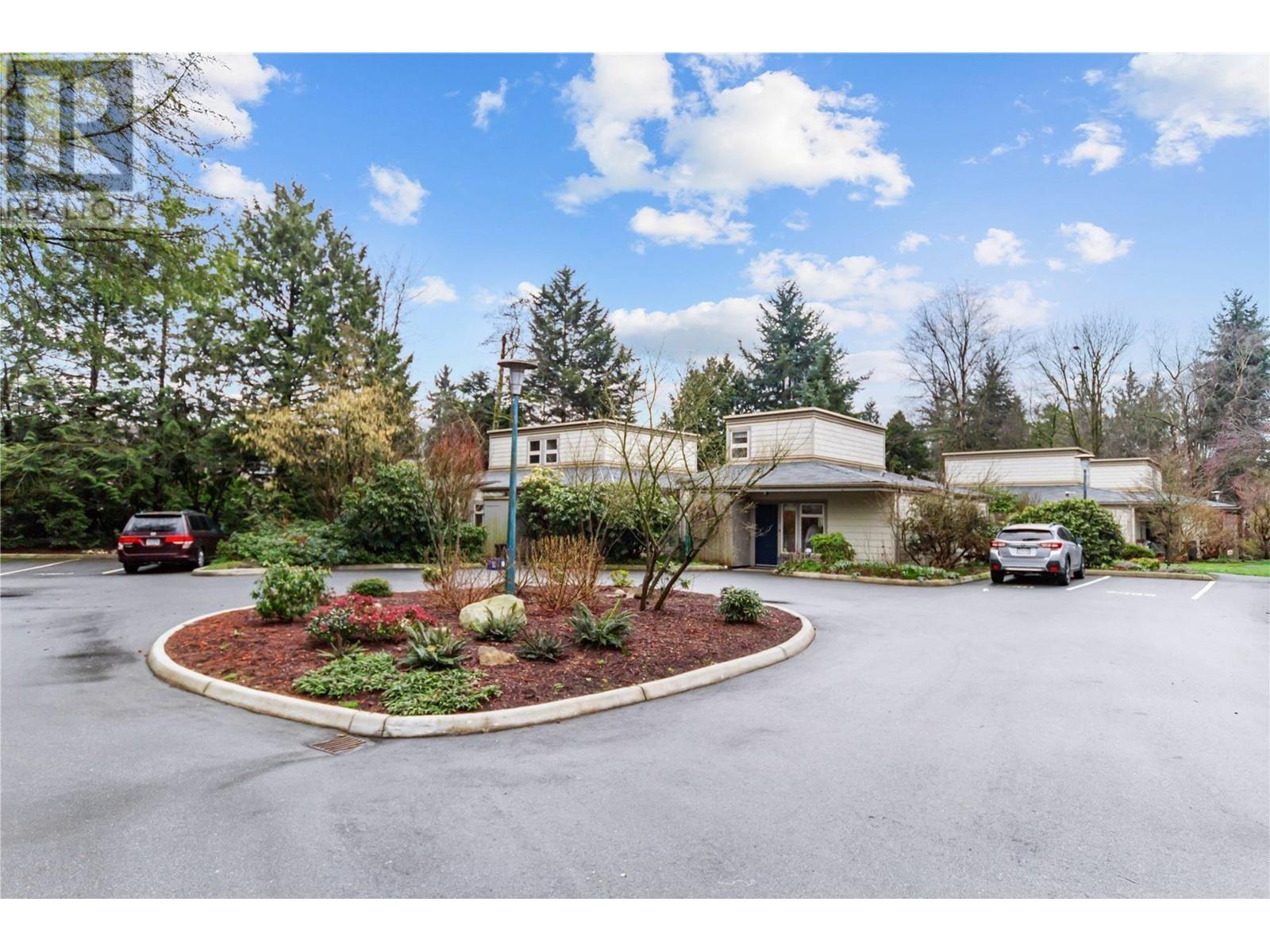 Listing Picture 16 of 16 : 7361 LIARD PLACE, Vancouver / 溫哥華 - 魯藝地產 Yvonne Lu Group - MLS Medallion Club Member