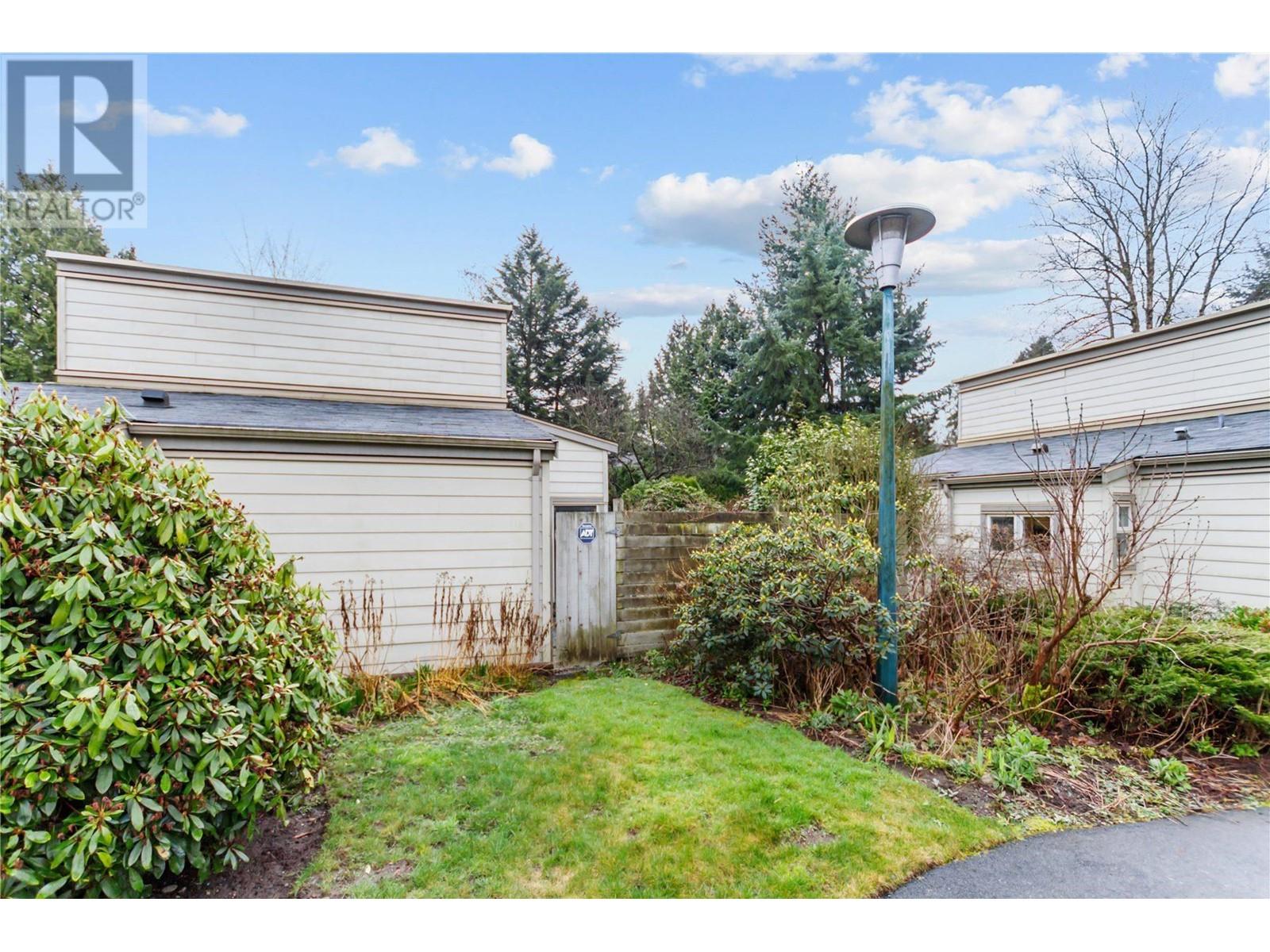 Listing Picture 14 of 16 : 7361 LIARD PLACE, Vancouver / 溫哥華 - 魯藝地產 Yvonne Lu Group - MLS Medallion Club Member