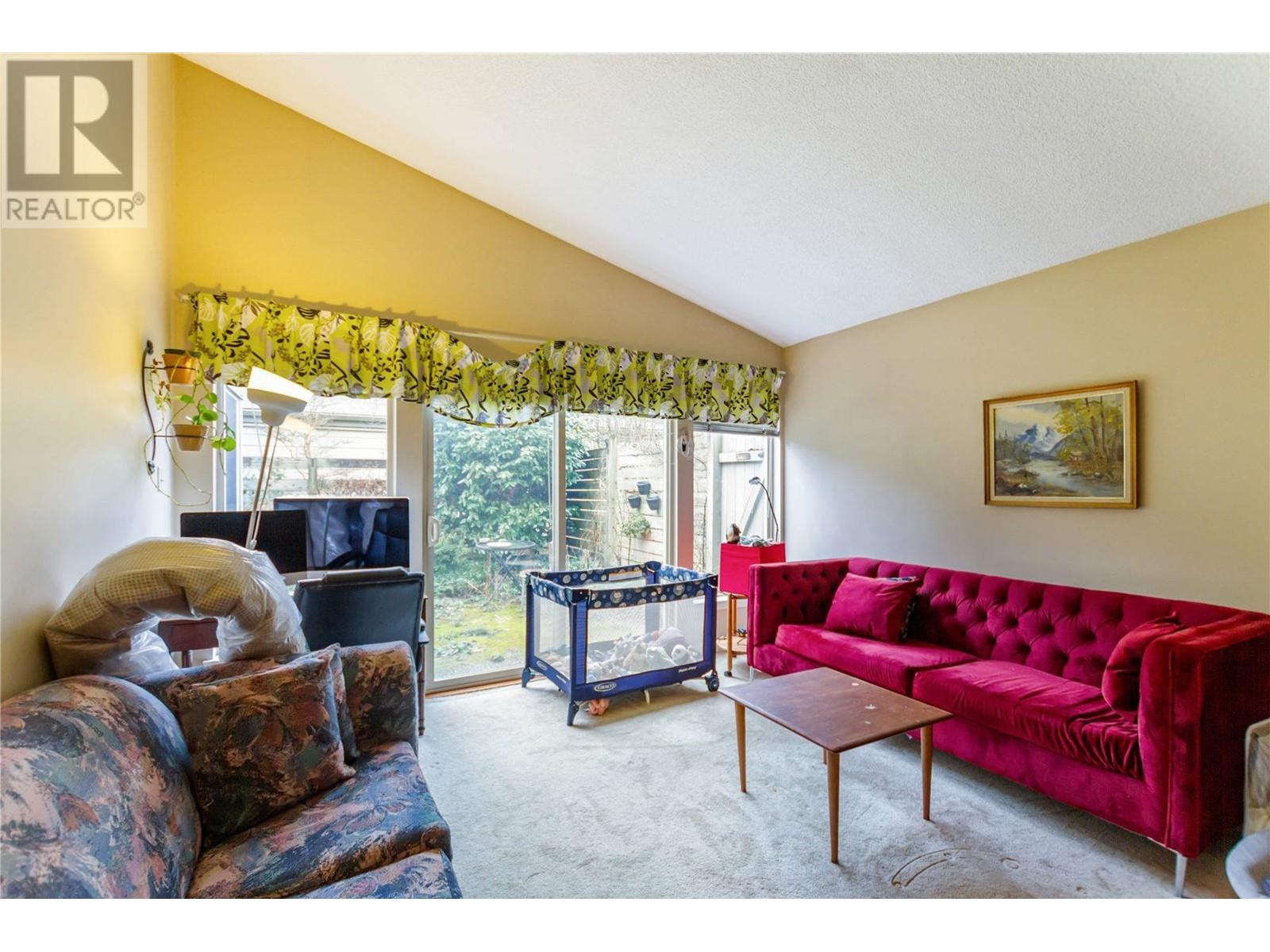 Listing Picture 6 of 16 : 7361 LIARD PLACE, Vancouver / 溫哥華 - 魯藝地產 Yvonne Lu Group - MLS Medallion Club Member