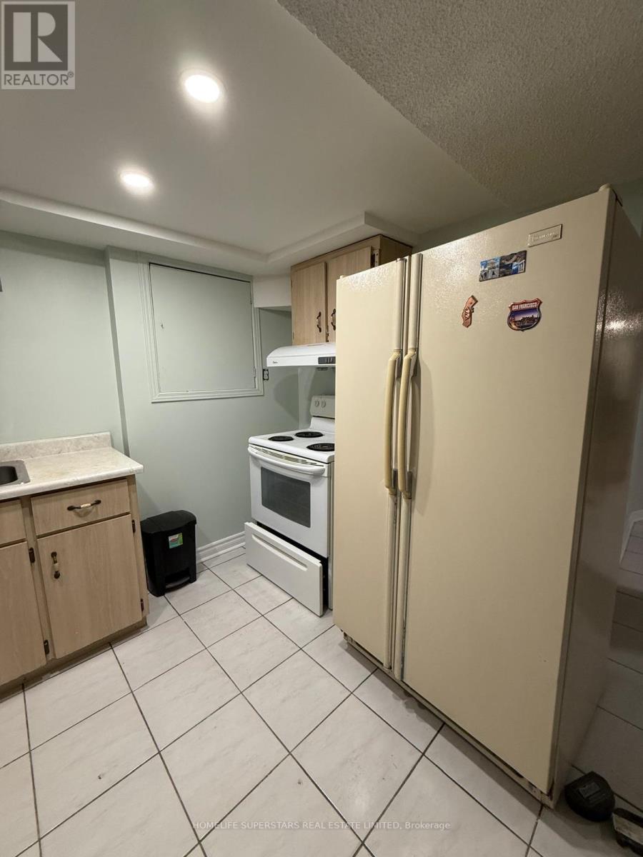 5570 Whistler Crescent, Mississauga, Ontario  L4Z 3R5 - Photo 3 - W12012593