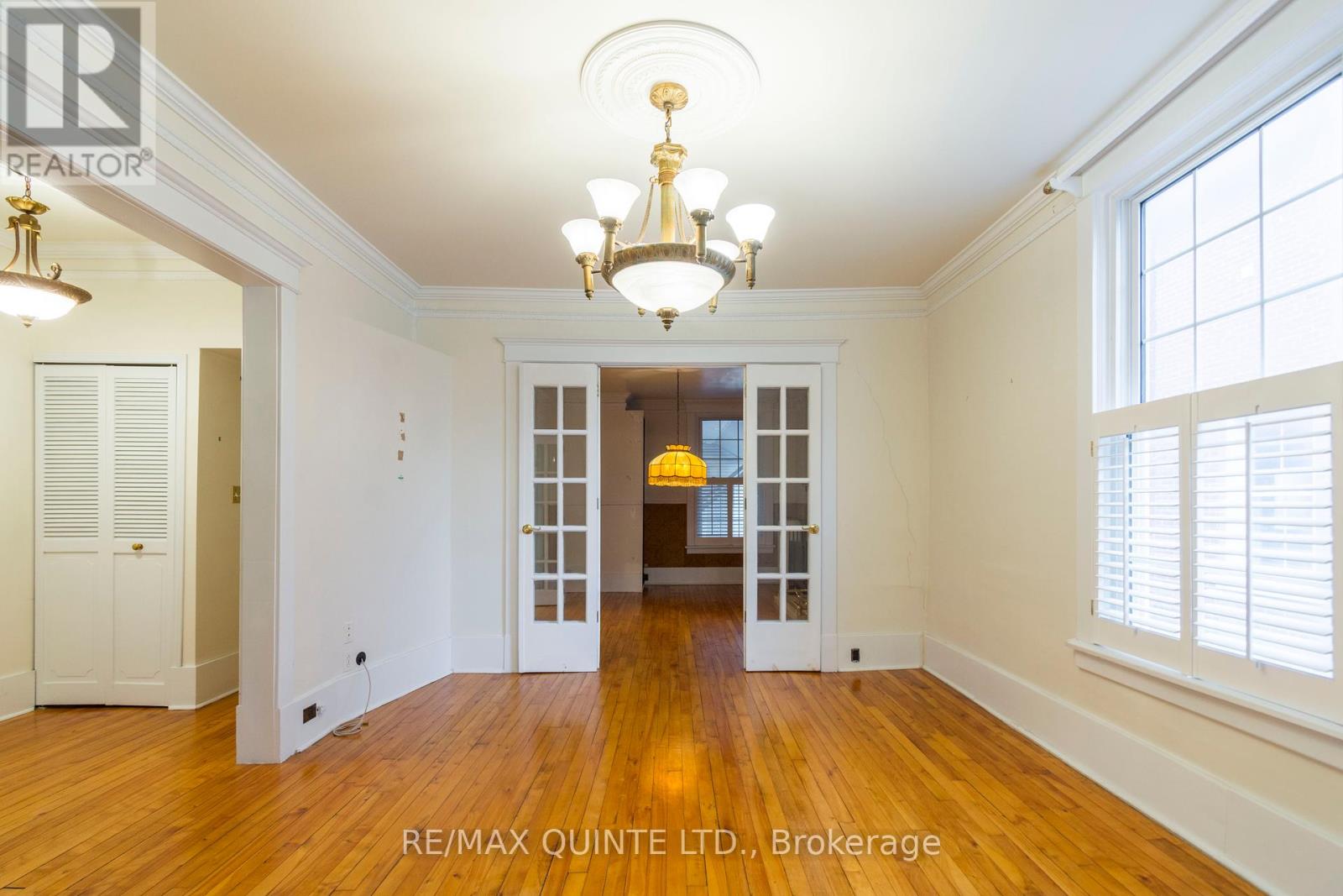 Property at 287 JOHN STREET image 4