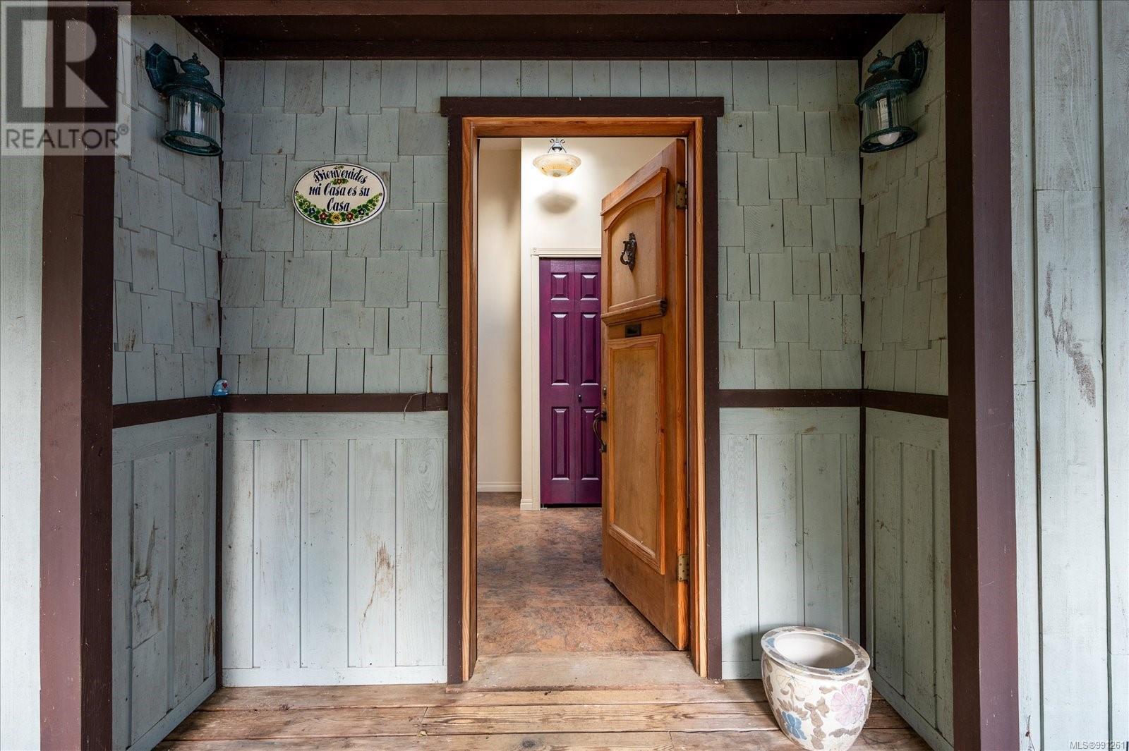 963 Englishman River Rd, Errington, British Columbia  V0R 1V0 - Photo 3 - 991261