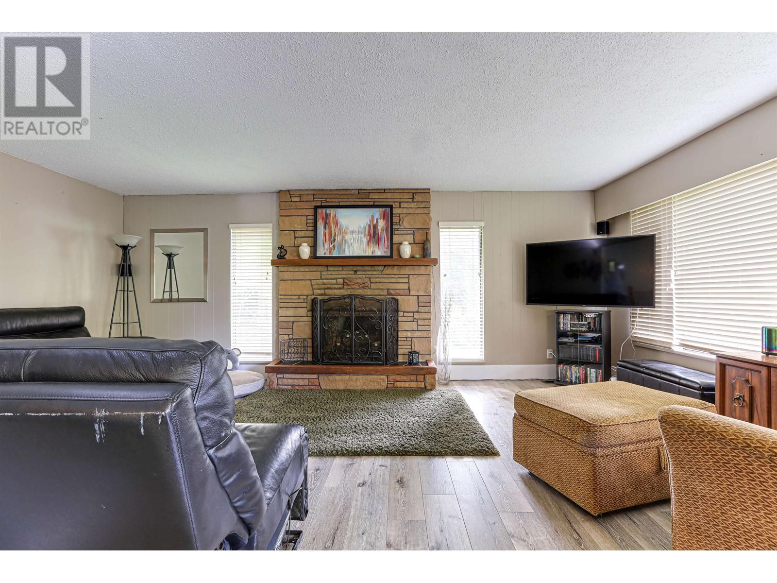 26766 Dewdney Trunk Road, Maple Ridge, British Columbia  V2W 1N9 - Photo 10 - R2929906