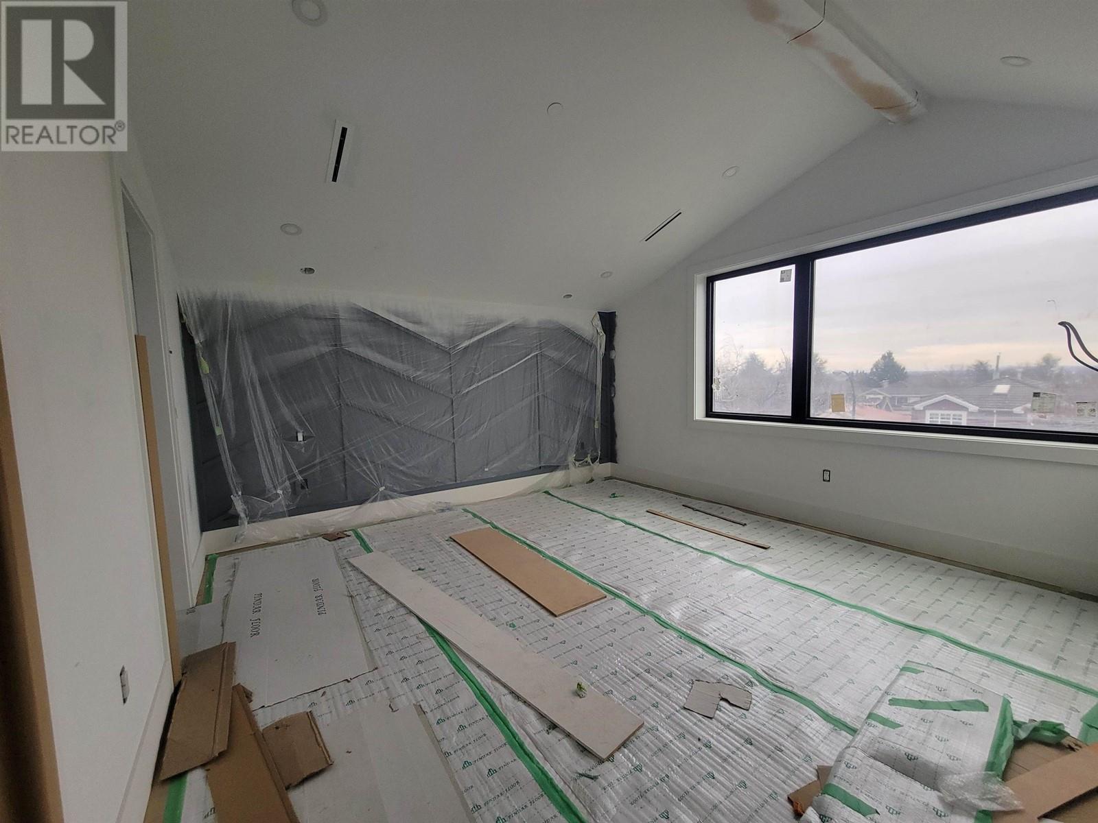 1629 E 59th Avenue, Vancouver, British Columbia  V5P 2G8 - Photo 12 - R2973565