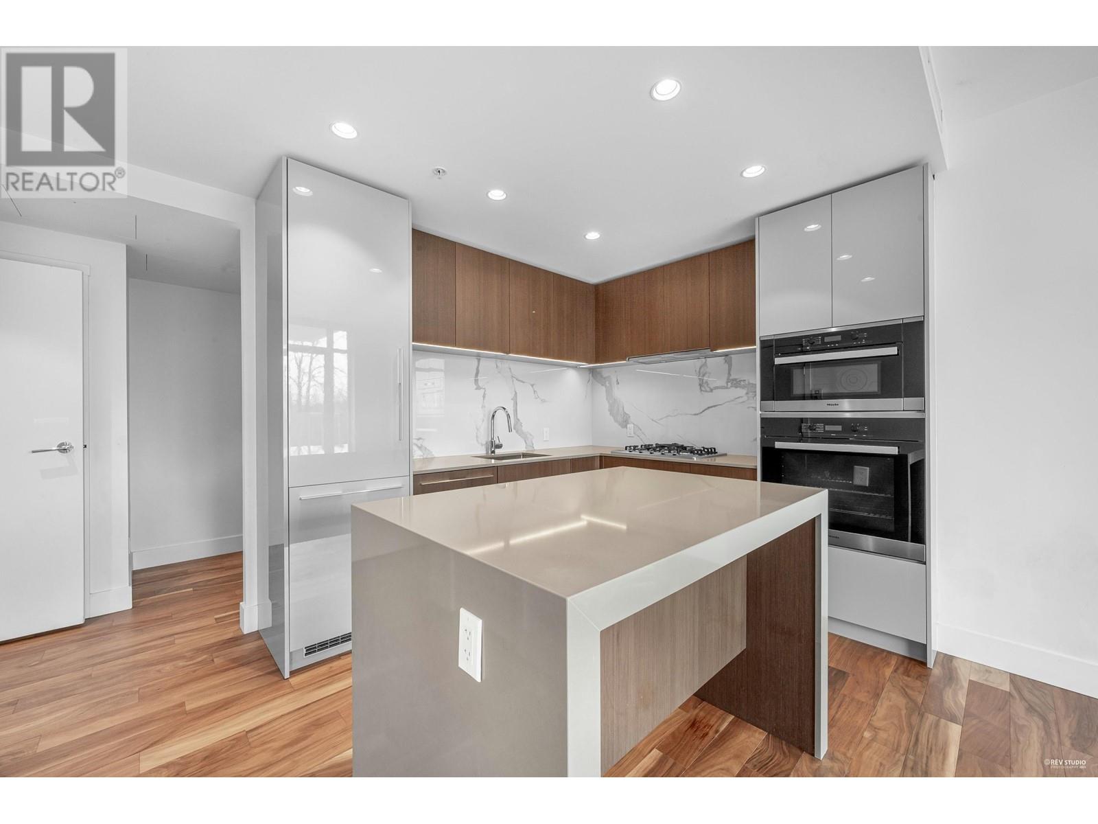 304 1632 Lions Gate Lane, North Vancouver, British Columbia  V7P 0E2 - Photo 5 - R2976201