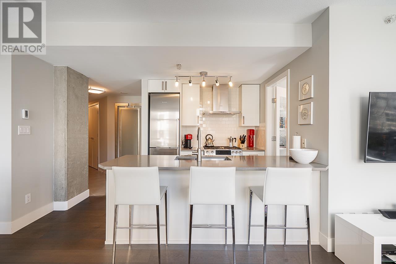 306 988 Richards Street, Vancouver, British Columbia  V6B 8R2 - Photo 2 - R2976204