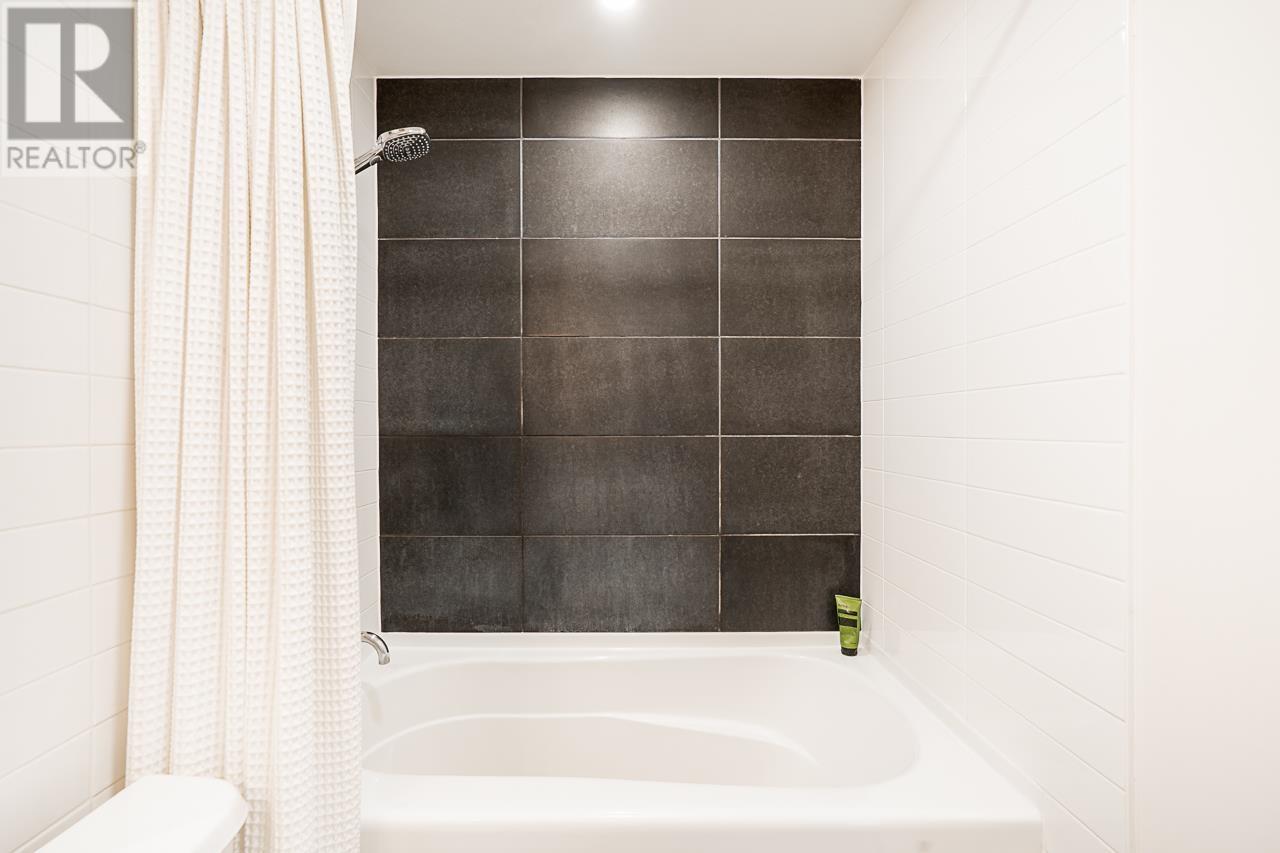 306 988 Richards Street, Vancouver, British Columbia  V6B 8R2 - Photo 20 - R2976204