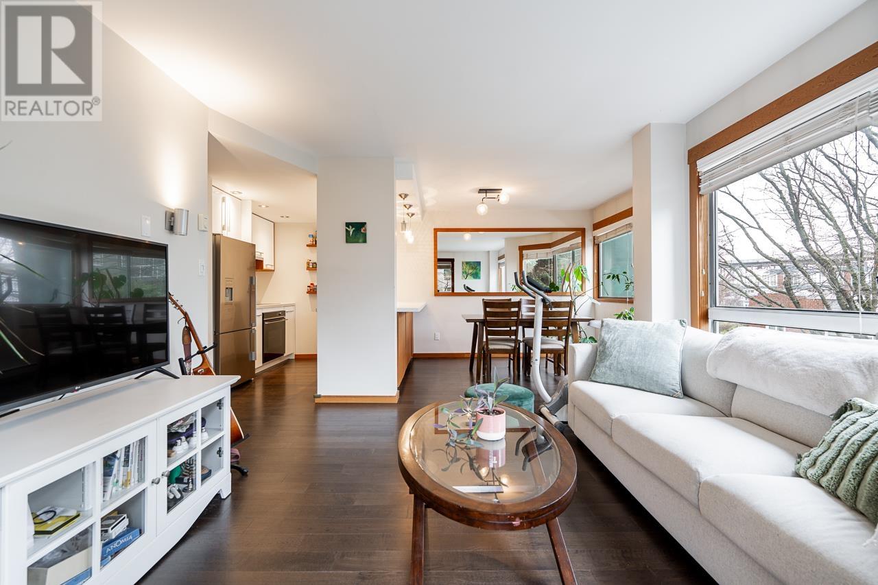 301 1510 W 1st Avenue, Vancouver, British Columbia  V6J 4S3 - Photo 1 - R2976205