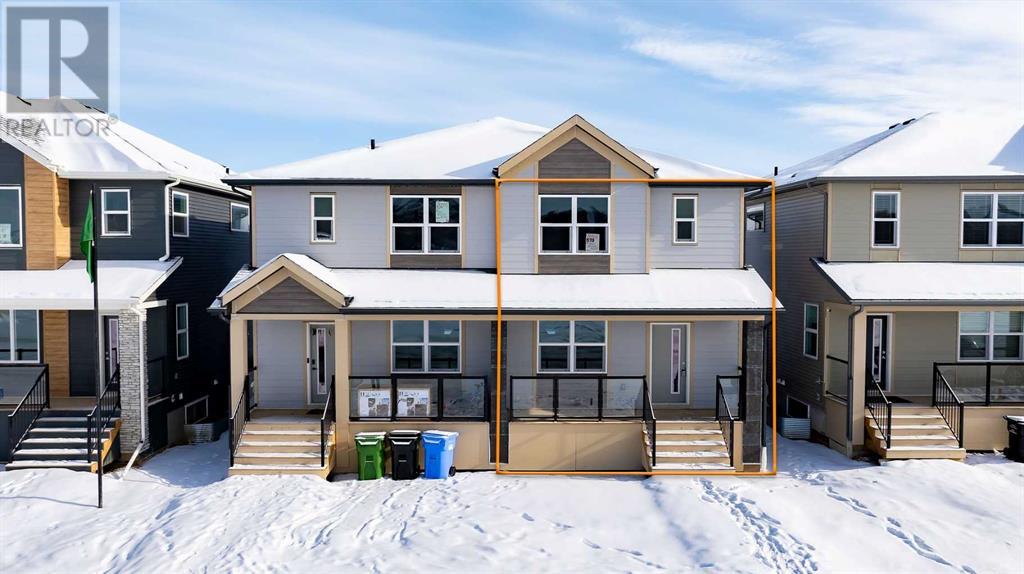 Property at 578 Wolf WIllow Boulevard SE image 2