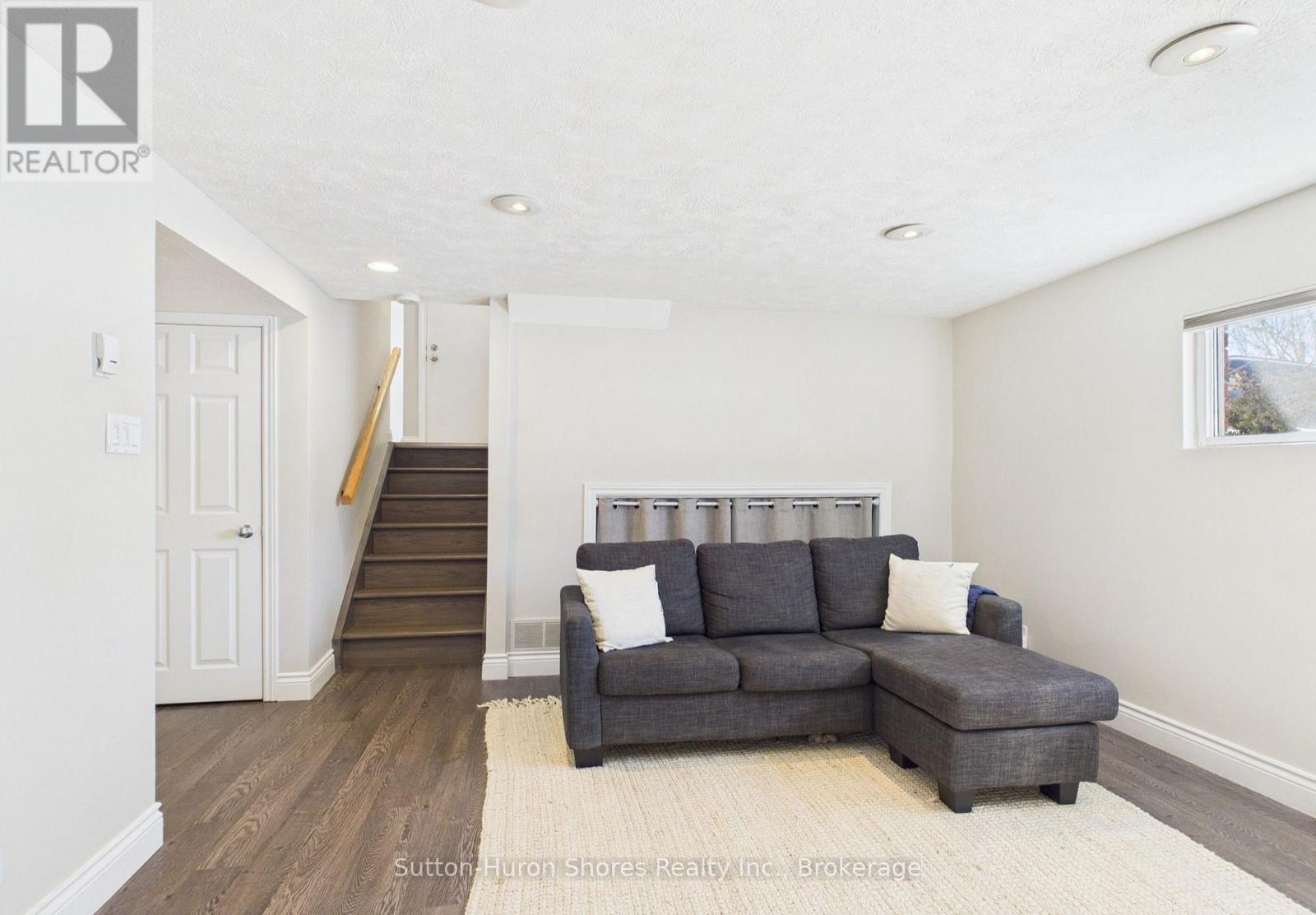 437 Thede Drive, Saugeen Shores, Ontario  N0H 2C4 - Photo 25 - X12012654