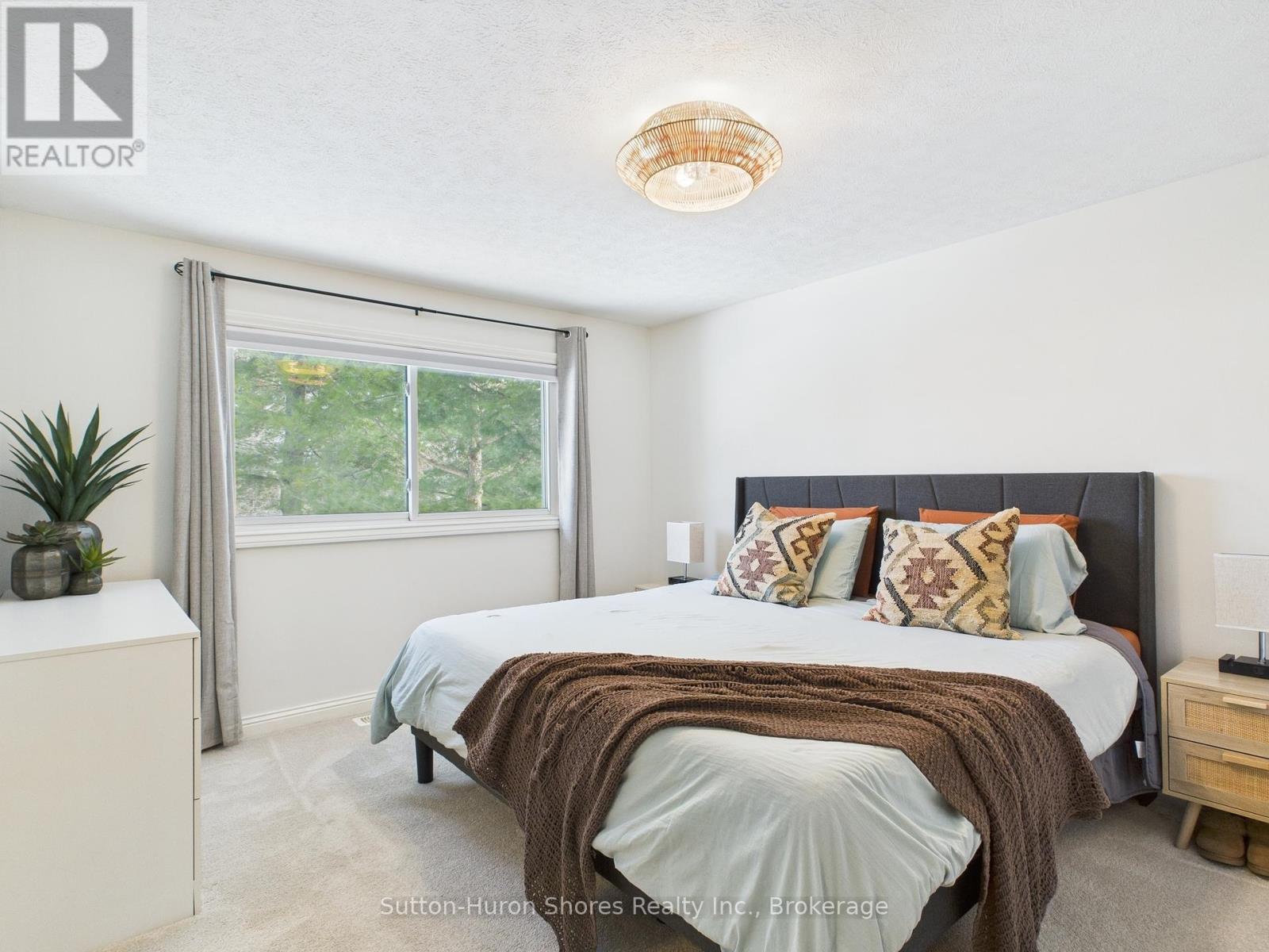 437 Thede Drive, Saugeen Shores, Ontario  N0H 2C4 - Photo 35 - X12012654