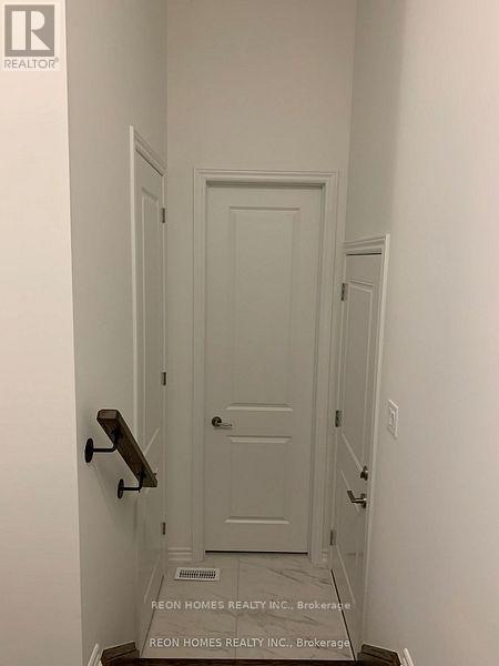 (Main) - 38 West Oak Trail, Barrie, Ontario  L9S 2Z4 - Photo 12 - S12012634