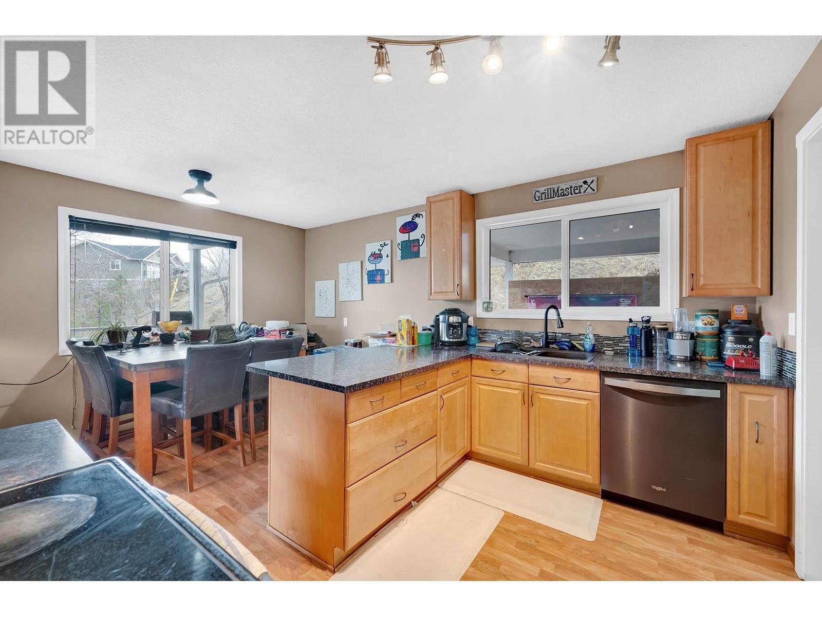 Property at 1253 HIGHRIDGE Drive image 2