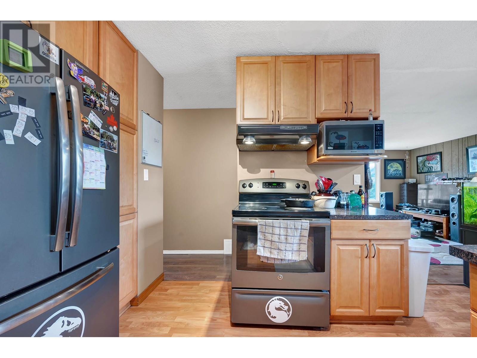 Property at 1253 HIGHRIDGE Drive image 5