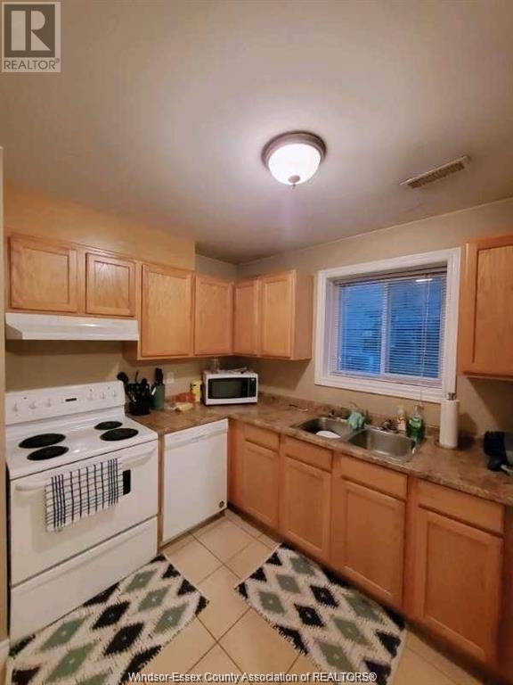 Property at 1766 DAYTONA AVENUE image 5