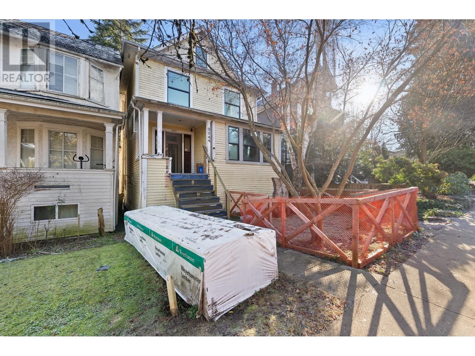 3044 Glen Drive, Vancouver, British Columbia  V5T 4C1 - Photo 3 - R2963868