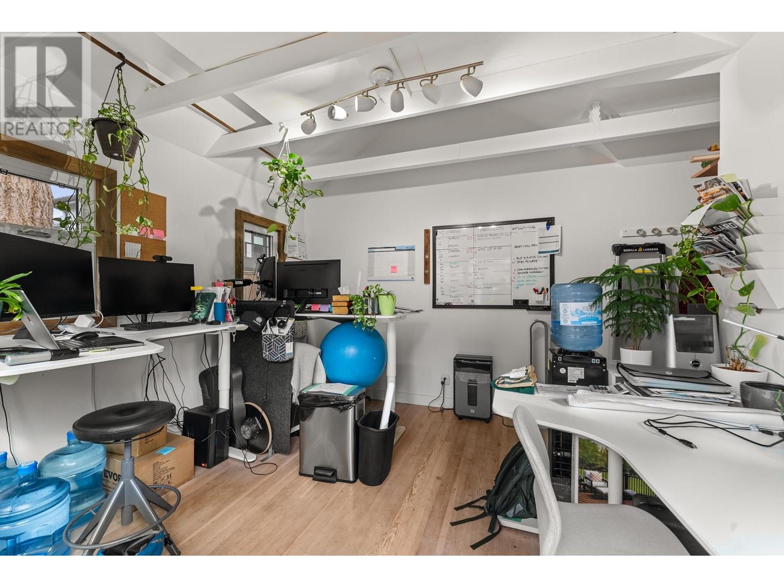 3044 Glen Drive, Vancouver, British Columbia  V5T 4C1 - Photo 36 - R2963868