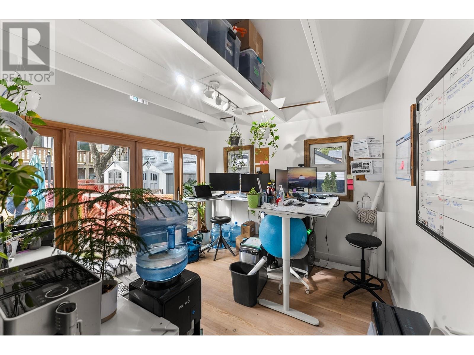 3044 Glen Drive, Vancouver, British Columbia  V5T 4C1 - Photo 35 - R2963868