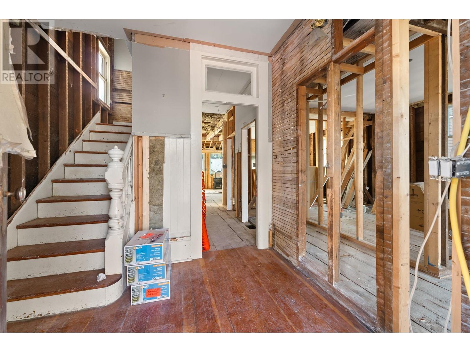 3044 Glen Drive, Vancouver, British Columbia  V5T 4C1 - Photo 22 - R2963868