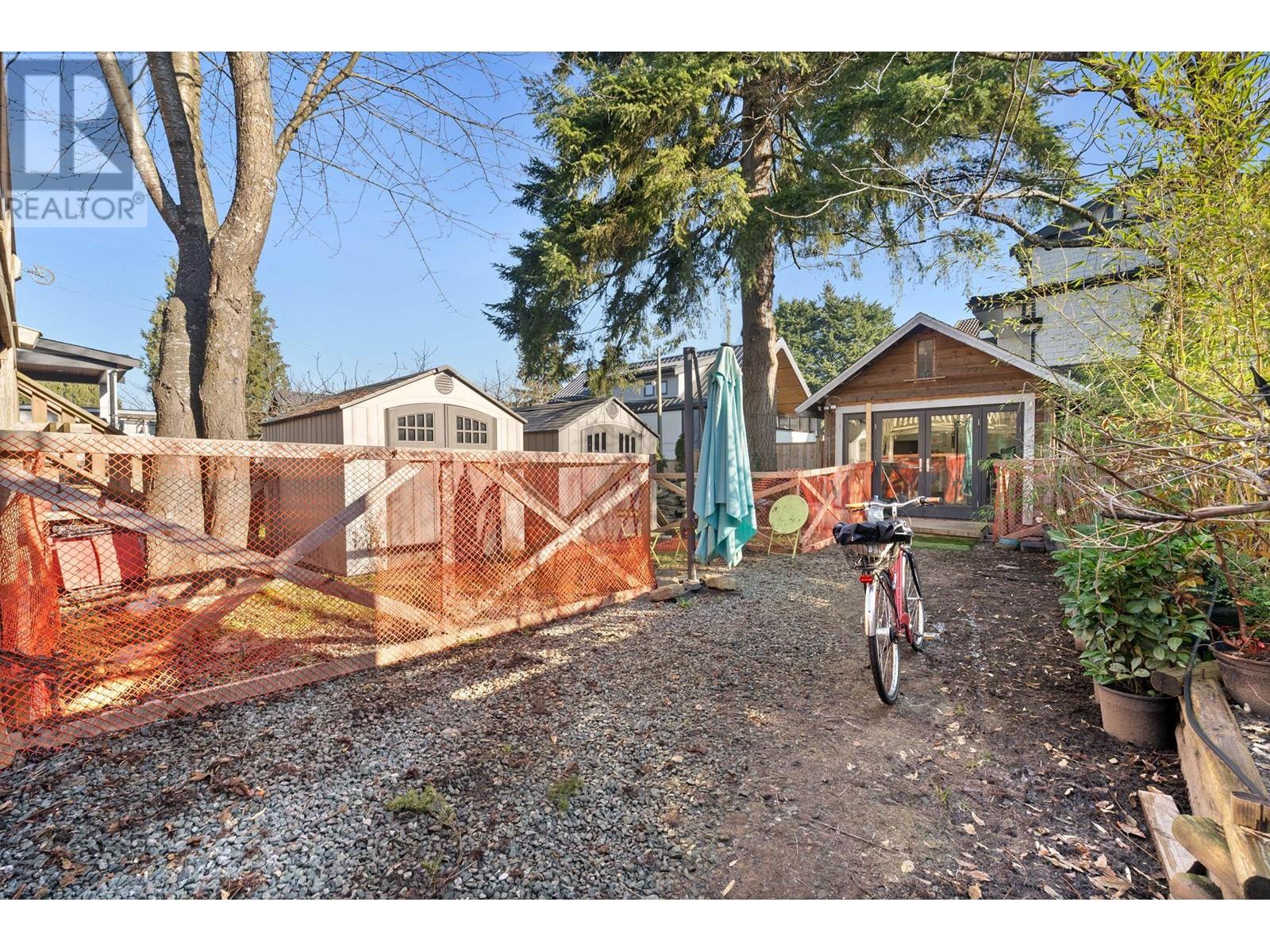 3044 Glen Drive, Vancouver, British Columbia  V5T 4C1 - Photo 31 - R2963868