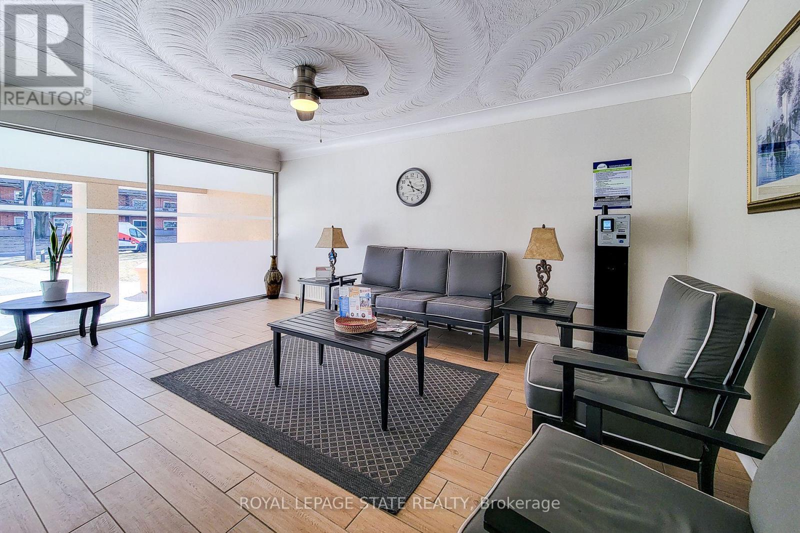 8 Woodman Drive S, Hamilton, Ontario  L8K 4C9 - Photo 8 - X12012798