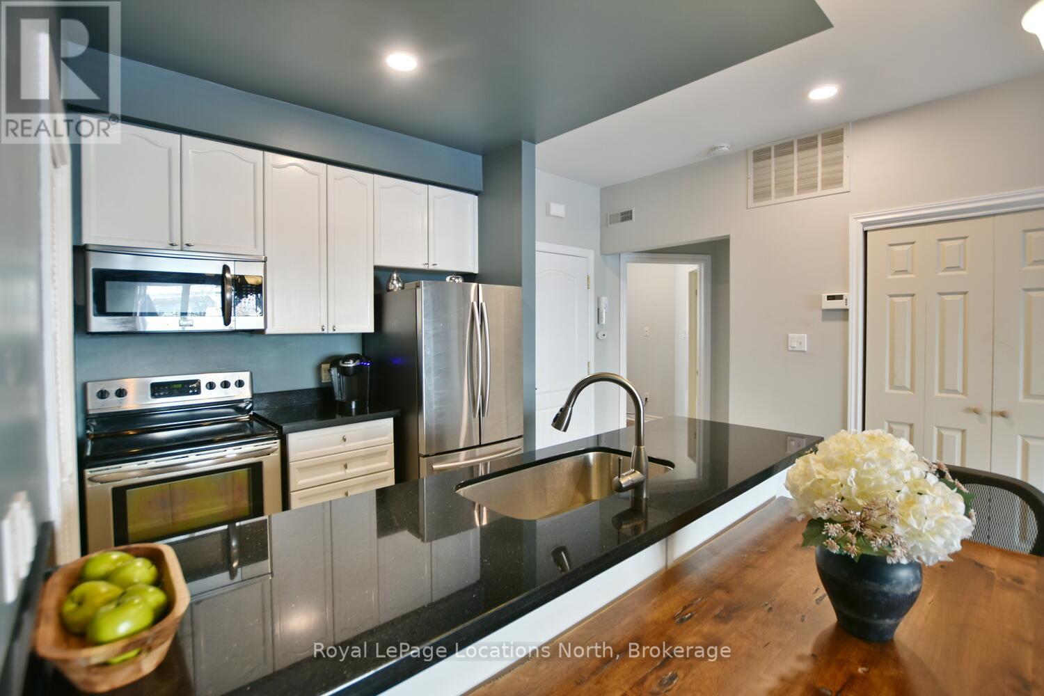 818 - 32 Dawson Drive, Collingwood, Ontario  L9Y 5B4 - Photo 17 - S12012741