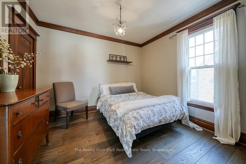 285 Ingersoll Avenue, Woodstock, Ontario  N4S 4W8 - Photo 31 - X12012229