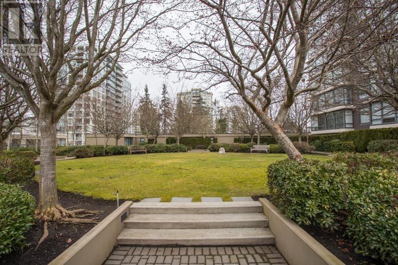 Listing Picture 30 of 36 : 1003 6333 KATSURA STREET, Richmond / 烈治文 - 魯藝地產 Yvonne Lu Group - MLS Medallion Club Member