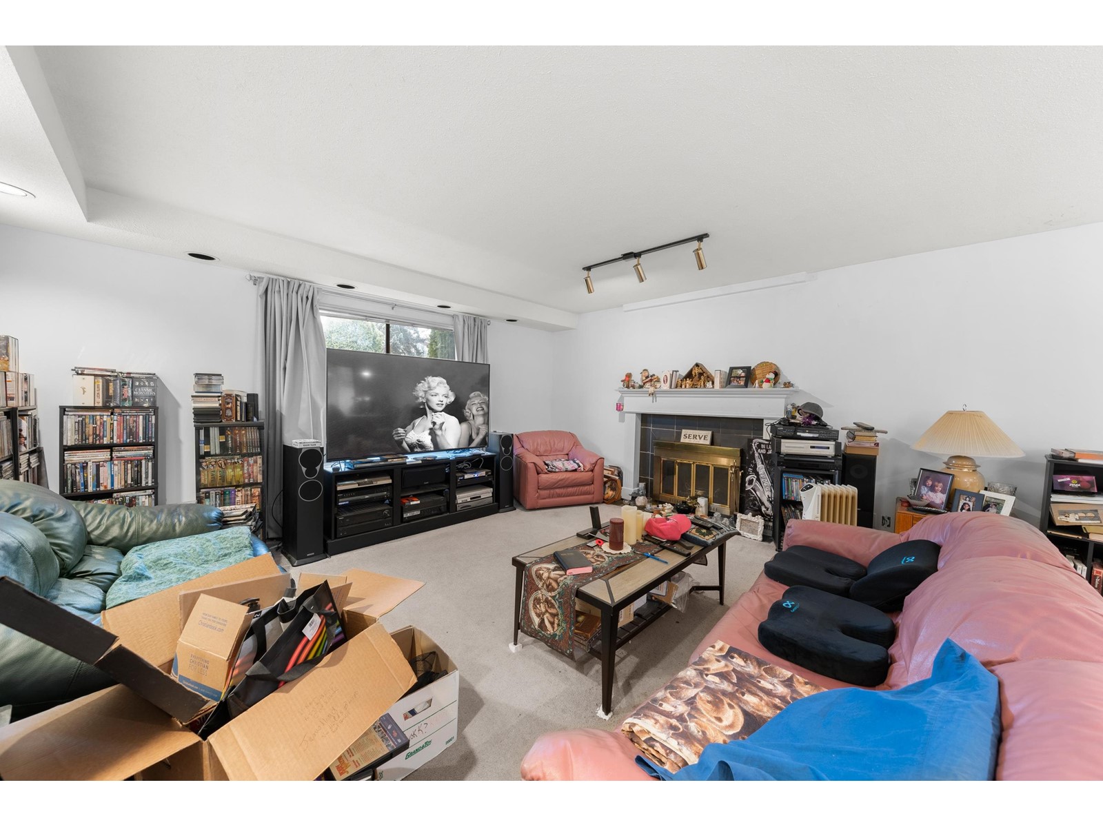 Property at 9762 149 STREET image 3