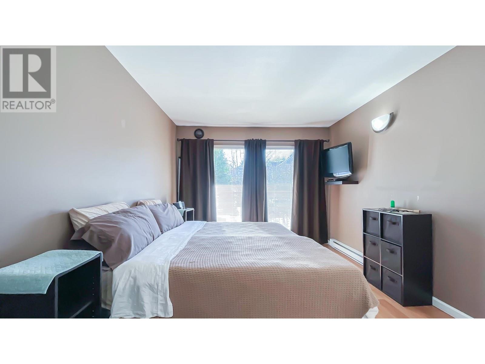 Listing Picture 12 of 20 : 311 3770 MANOR STREET, Burnaby / 本拿比 - 魯藝地產 Yvonne Lu Group - MLS Medallion Club Member