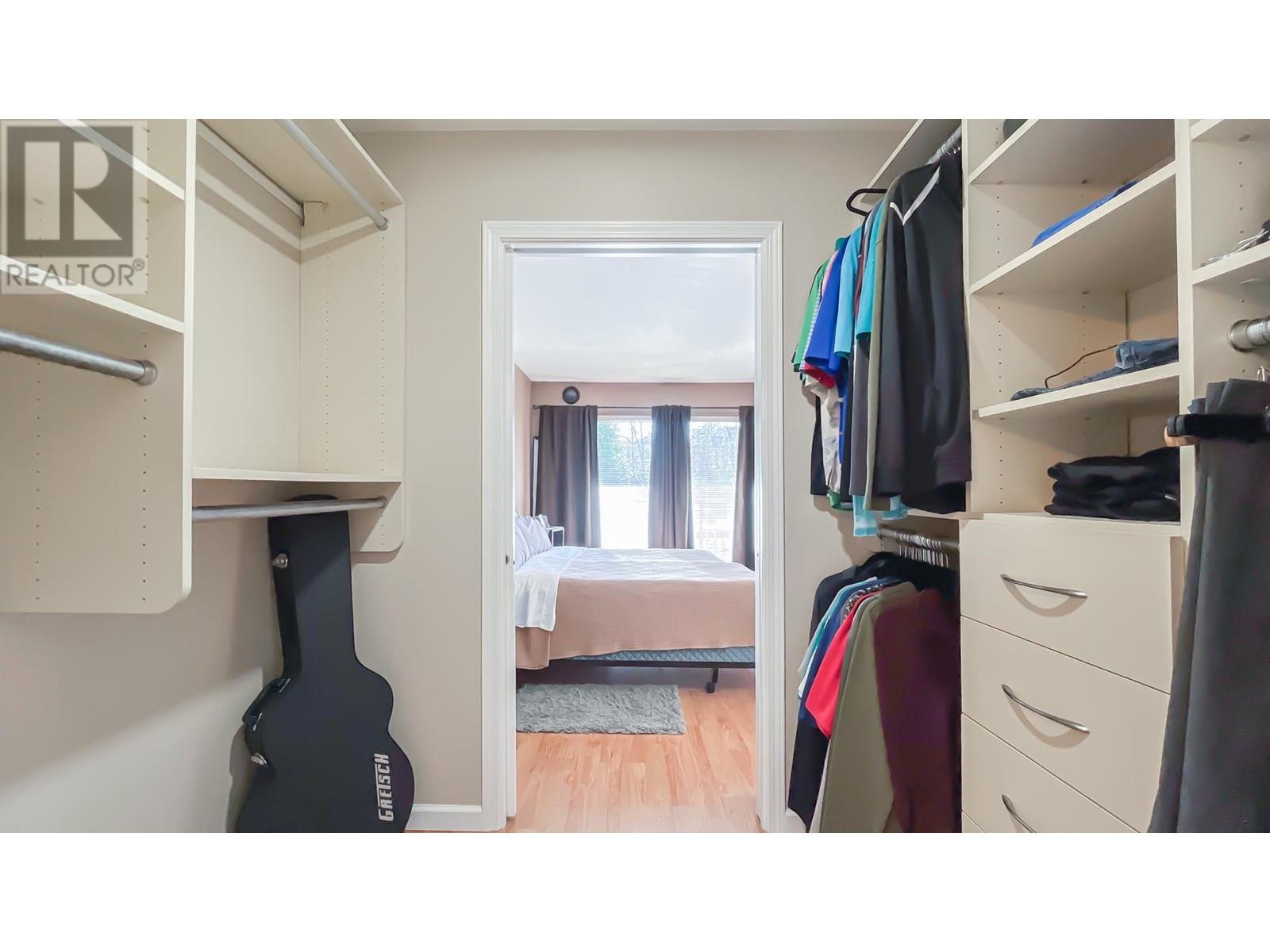 Listing Picture 14 of 20 : 311 3770 MANOR STREET, Burnaby / 本拿比 - 魯藝地產 Yvonne Lu Group - MLS Medallion Club Member
