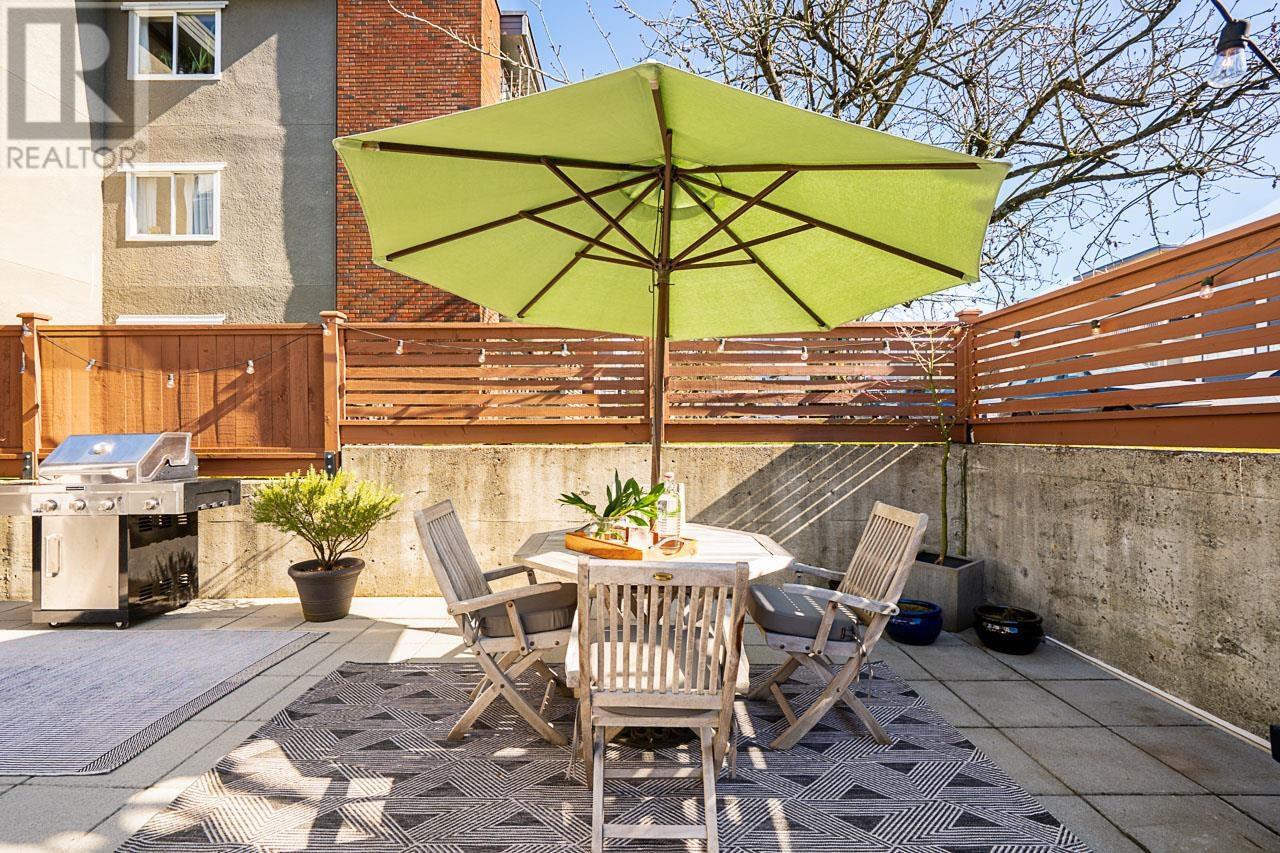 Listing Picture 21 of 25 : 102 1265 W 11TH AVENUE, Vancouver / 溫哥華 - 魯藝地產 Yvonne Lu Group - MLS Medallion Club Member