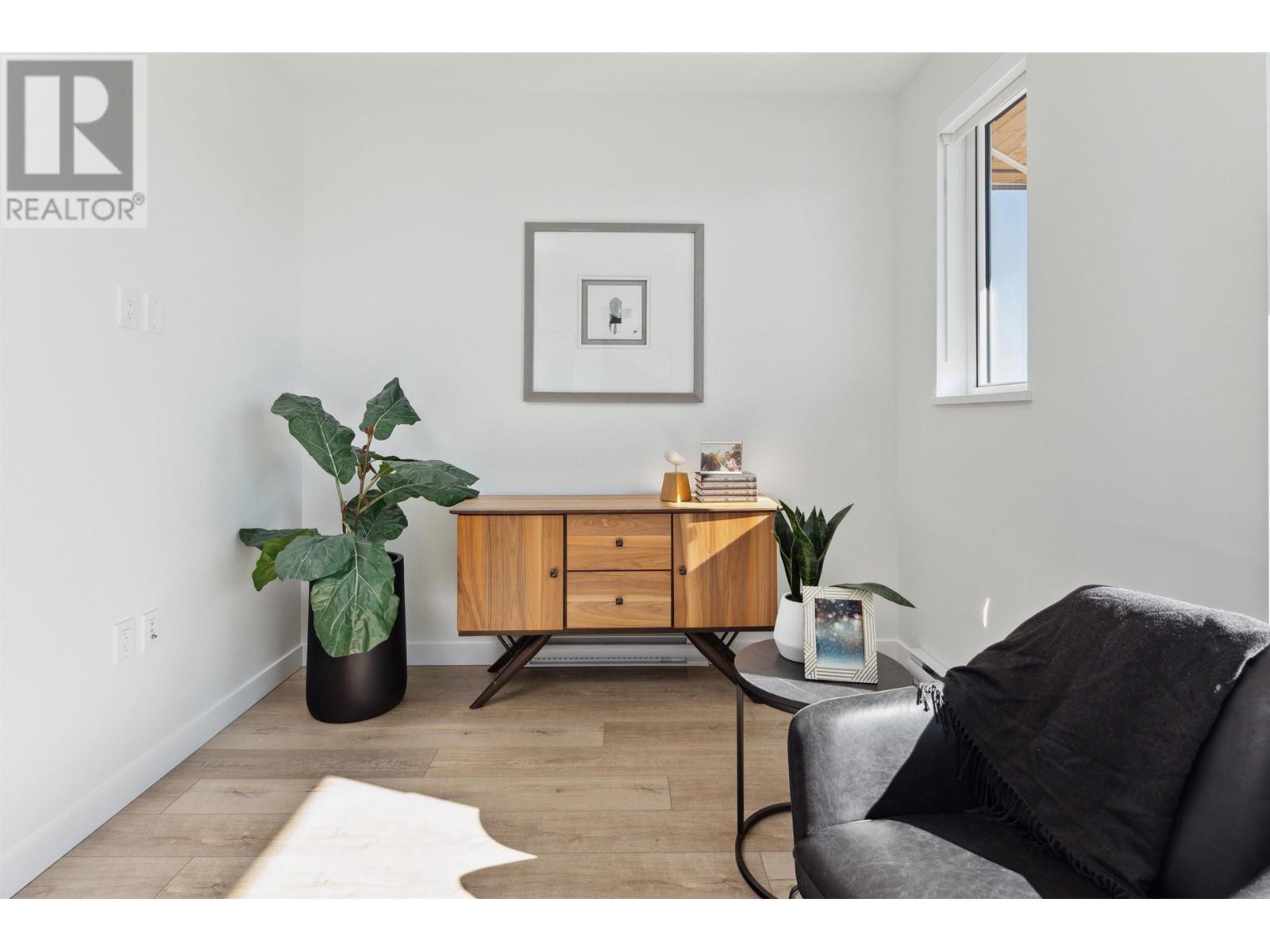 404 4933 Clarendon Street, Vancouver, British Columbia  V5R 3J3 - Photo 4 - R2976280