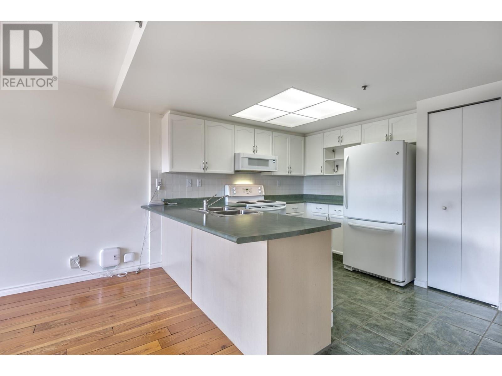 1204 738 Farrow Street, Coquitlam, British Columbia  V3J 7V4 - Photo 16 - R2976293