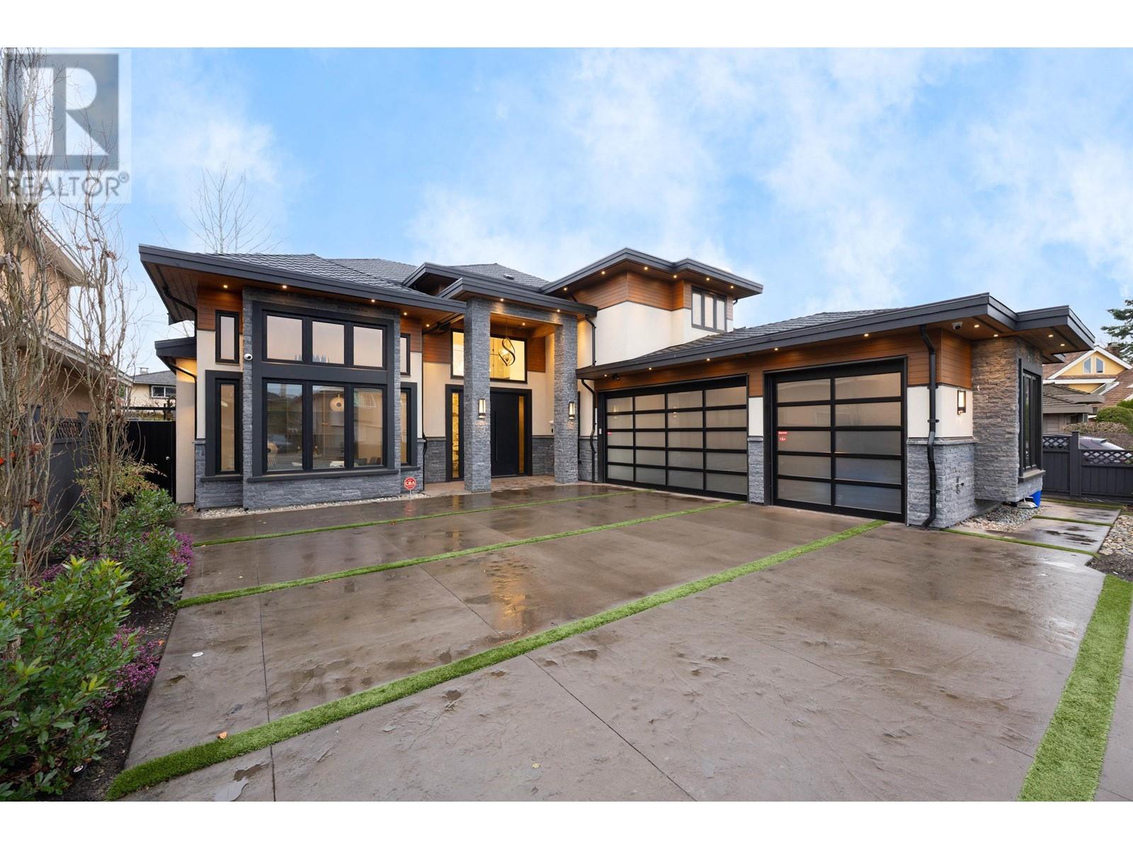 Listing Picture 2 of 40 : 8411 SUNNYWOOD DRIVE, Richmond / 烈治文 - 魯藝地產 Yvonne Lu Group - MLS Medallion Club Member