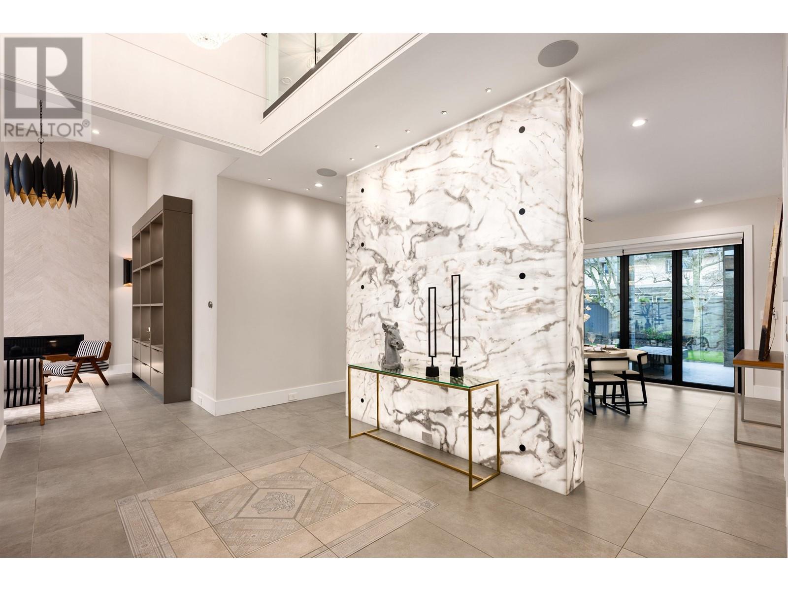 Listing Picture 4 of 40 : 8411 SUNNYWOOD DRIVE, Richmond / 烈治文 - 魯藝地產 Yvonne Lu Group - MLS Medallion Club Member