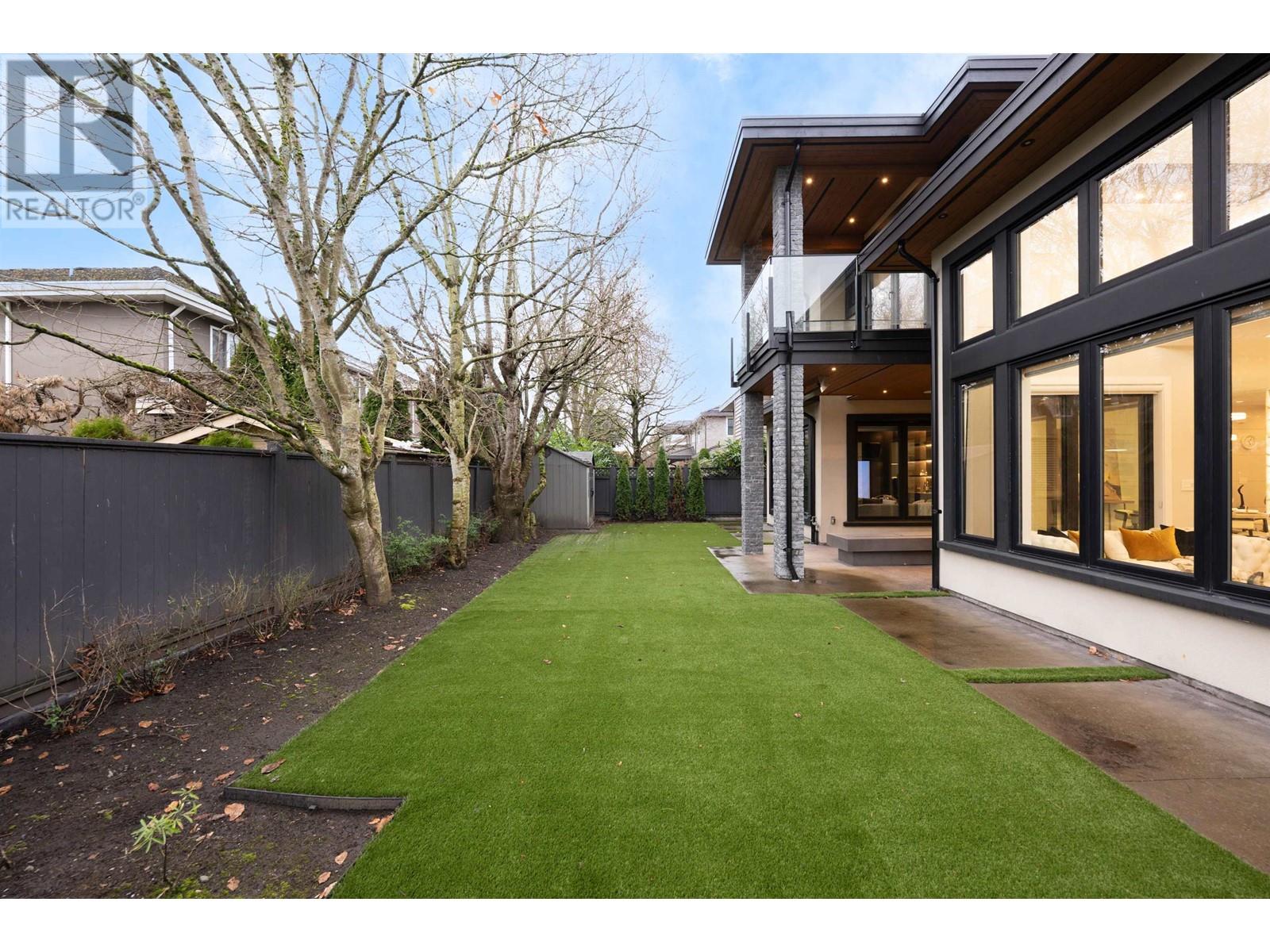 Listing Picture 40 of 40 : 8411 SUNNYWOOD DRIVE, Richmond / 烈治文 - 魯藝地產 Yvonne Lu Group - MLS Medallion Club Member