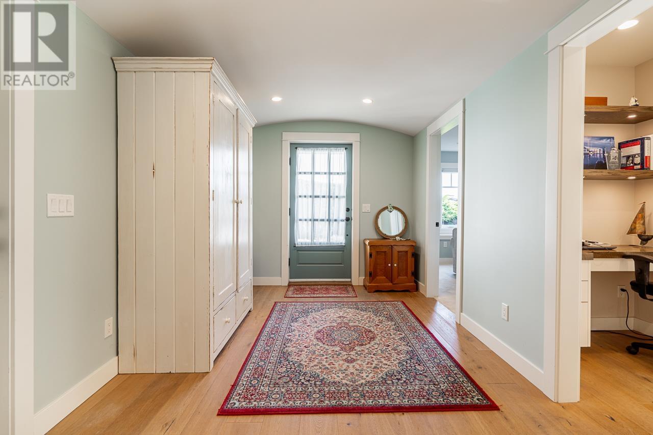 Property at 269 67 STREET image 3