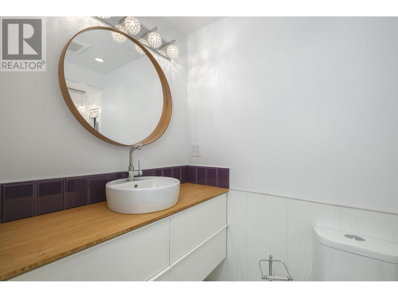 2548 Boswell Avenue, North Vancouver, British Columbia  V7H 1L7 - Photo 16 - R2976253