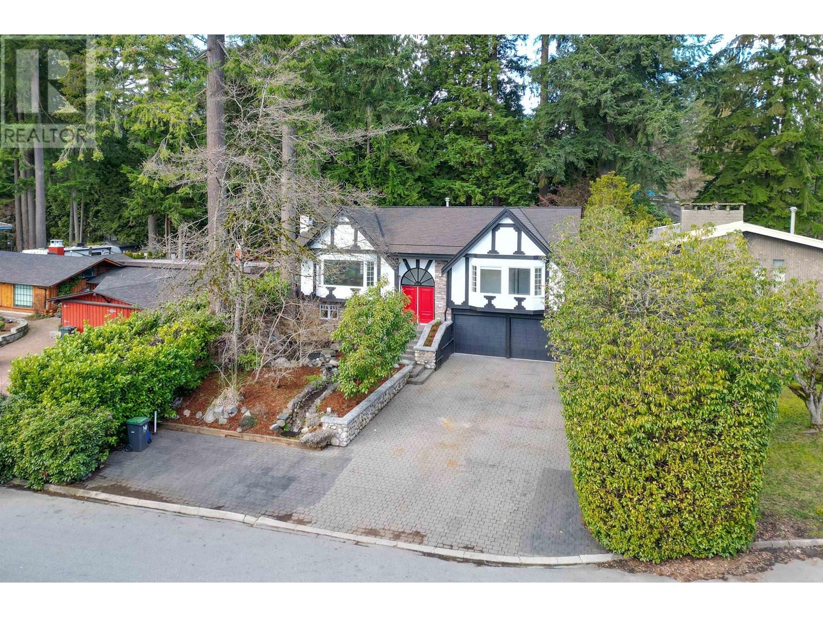 2548 Boswell Avenue, North Vancouver, British Columbia  V7H 1L7 - Photo 34 - R2976253