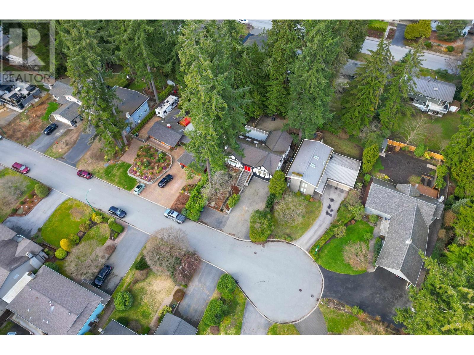 2548 Boswell Avenue, North Vancouver, British Columbia  V7H 1L7 - Photo 35 - R2976253